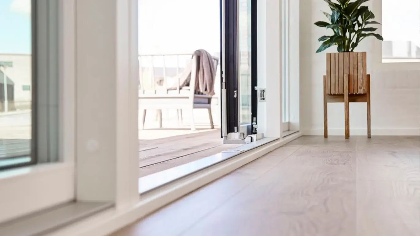 Double sliding door VELFAC5_CTA_1370x722